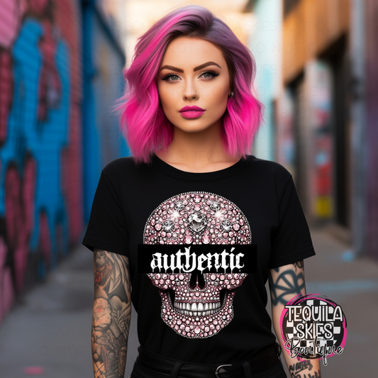 AUTHENTIC T-Shirt